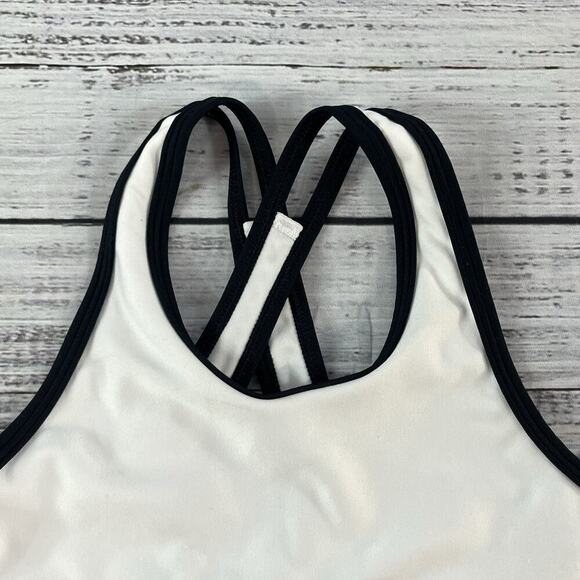 Under Armour Sports Bra size Girls Youth Small White Crossback Fitness - Picture 5 of 6